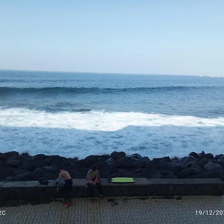 아파트 Surf N Swim Vv 바하마르